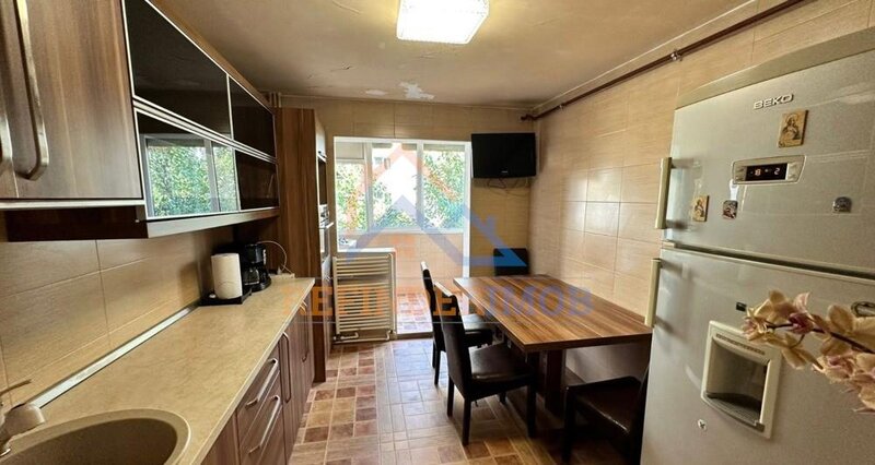 Rahova Vanzare apartament 4 camere zona Piata Rahova-Margeanului